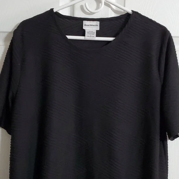 Bon Worth Women's Black Textured Crew Neck Short Sleeve Top Size Large - Picture 2 of 10